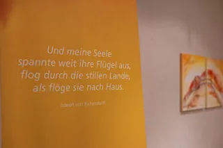 Unsere Leistung soll eine helfende Hand sein.